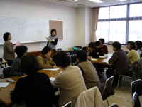講師は運営委員の伊原さん